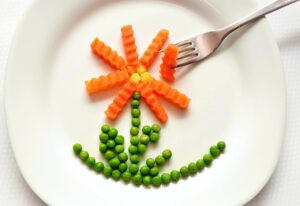家族で楽しむ時短ごはんにぴったりな冷凍ギョーザのレシピは？