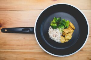 家族で楽しむフライパン一つのごはんレシピは？